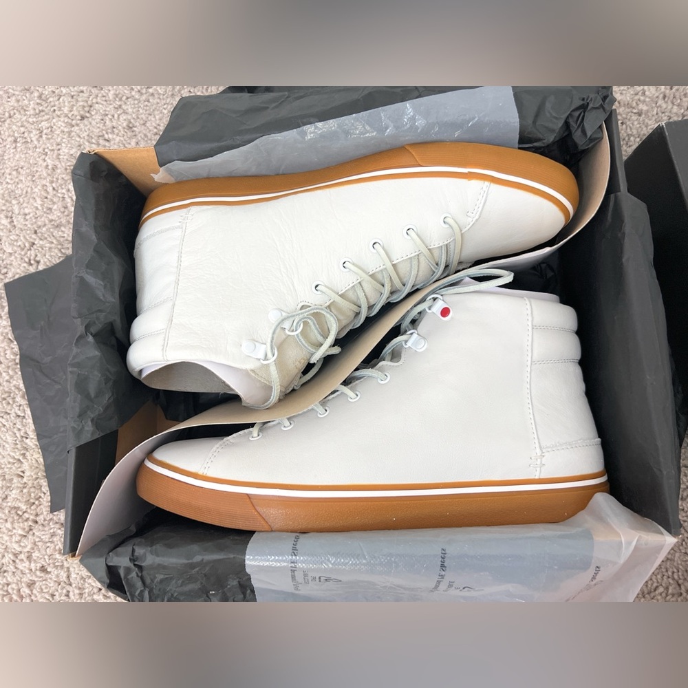 NewUgg Hoyt Luxe Leather High Top Sneakers size 12